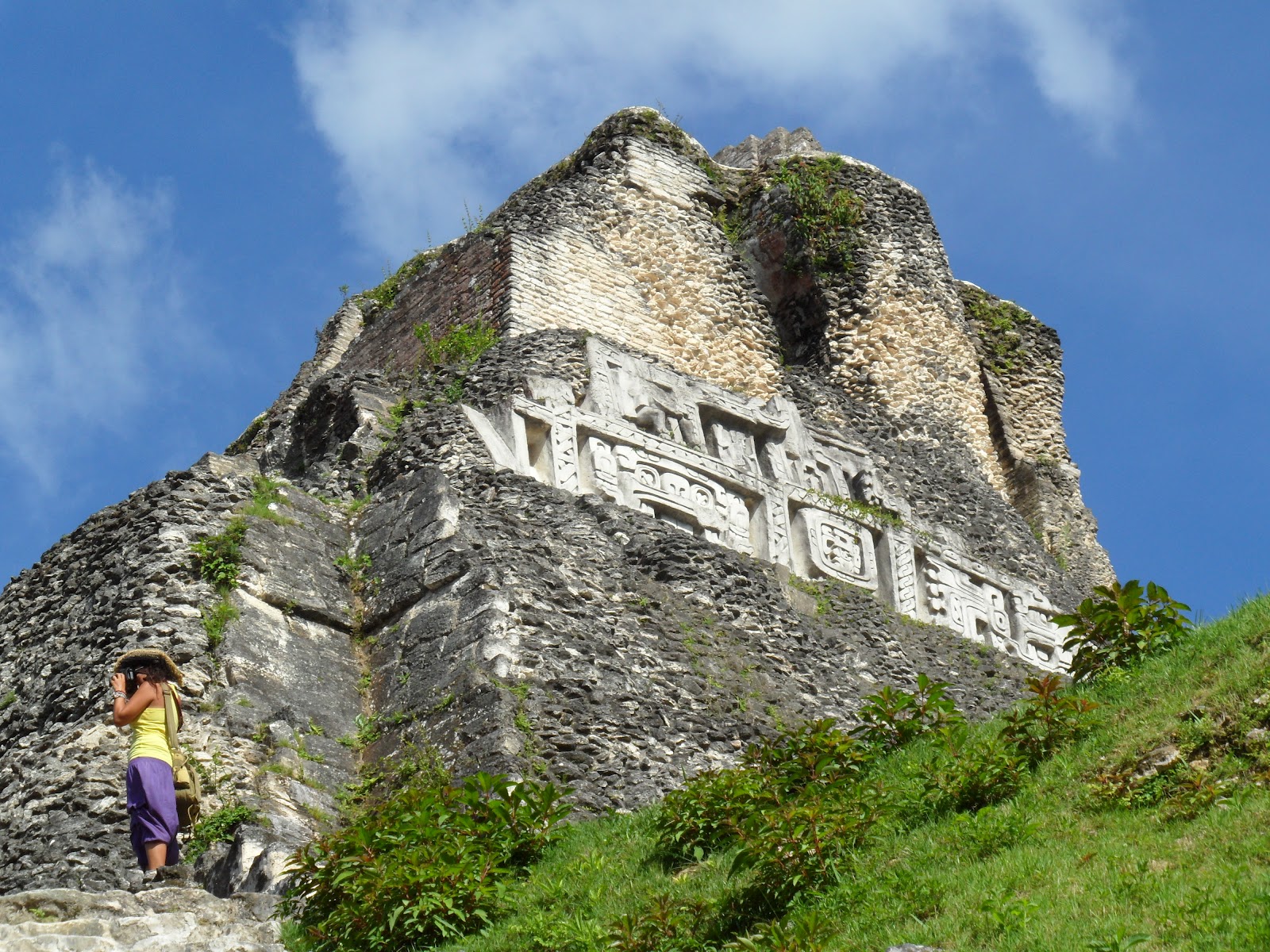 Visitar as ruínas de XUNANTUNICH - Uma inesperada e bela surpresa | Belize
