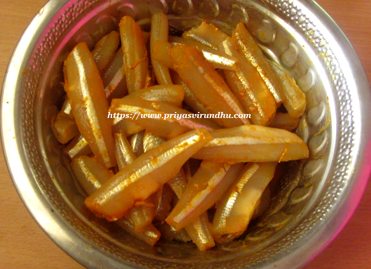 Priya's Virundhu: Nethili Meen Kurma Recipe/Anchovies Kurma Recipe ...