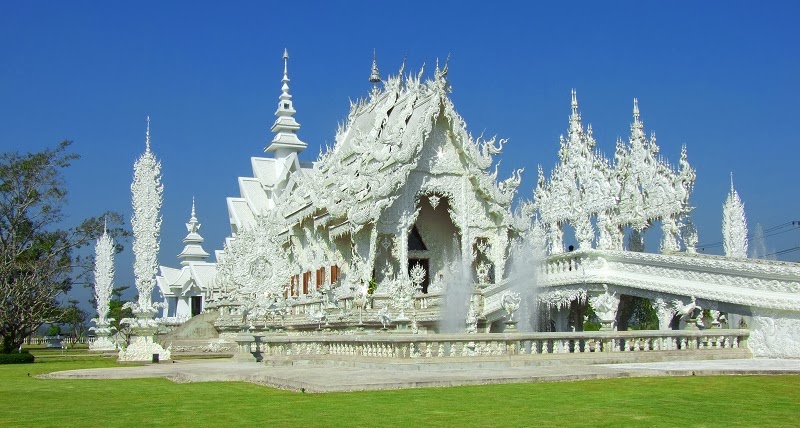 Wat Rong Khun, Chiang Rai, Thailand - Top 10 Beautiful Temples