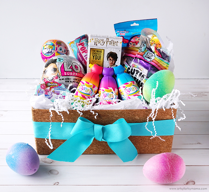 Wonderful DIY Beautiful Easter Basket from Recycled Plastic Bag and Bottle