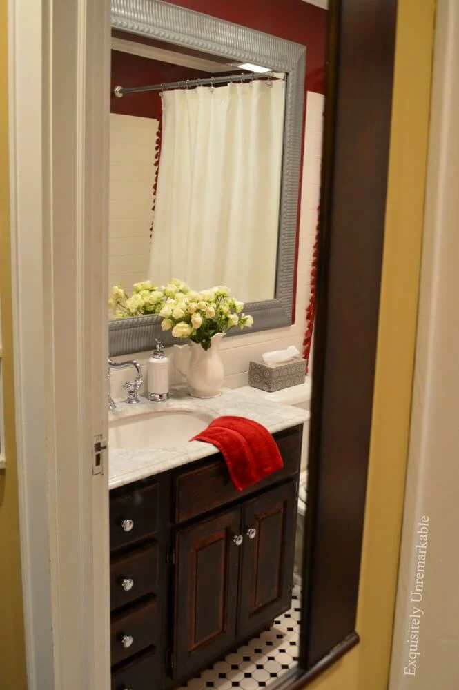 Charming Country Style Bathroom