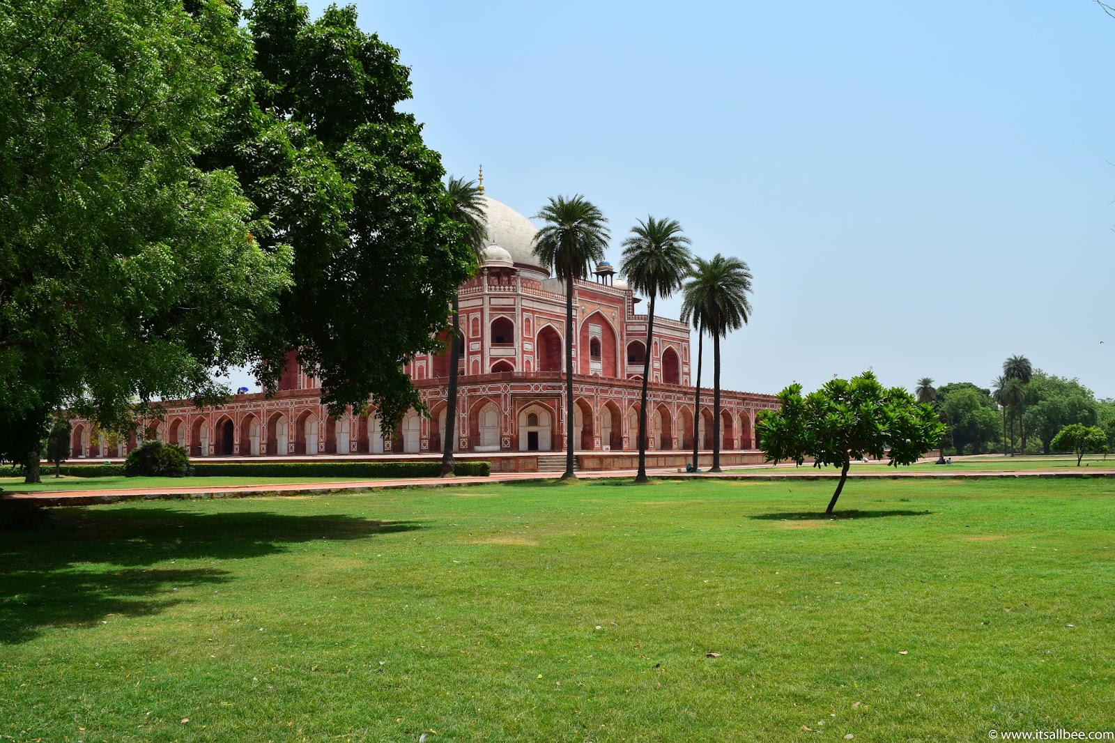 Humayun's Tomb In New Delhi - India. Photo by Bianca -www.itsallbee.com Humayun's Tomb In New Delhi - India. Photo by Bianca -www.itsallbee.com