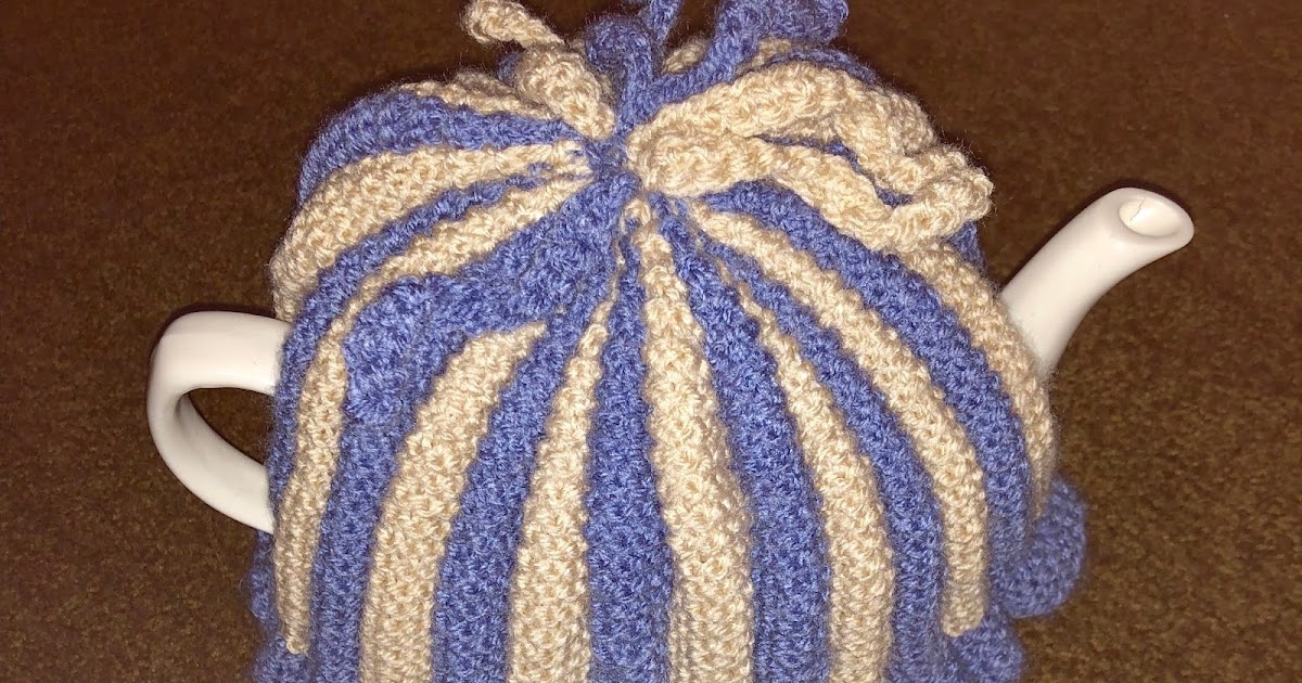 Tatting and not a lot else! A whole tea cozy