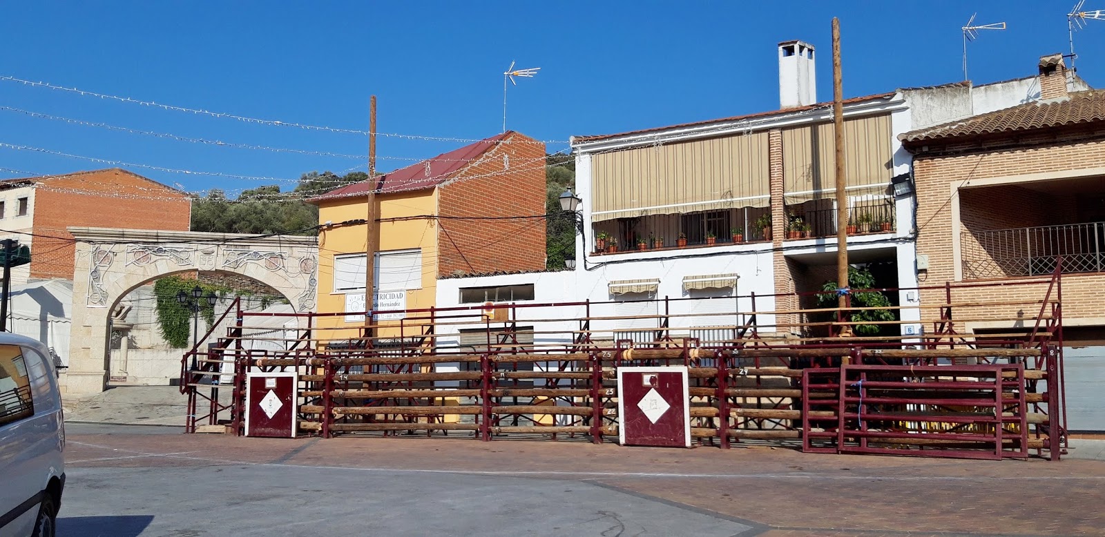 GUÍAS TURÍSTICAS, RUTAS, MONUMENTOS Y PUEBLOS DE TOLEDO CON 