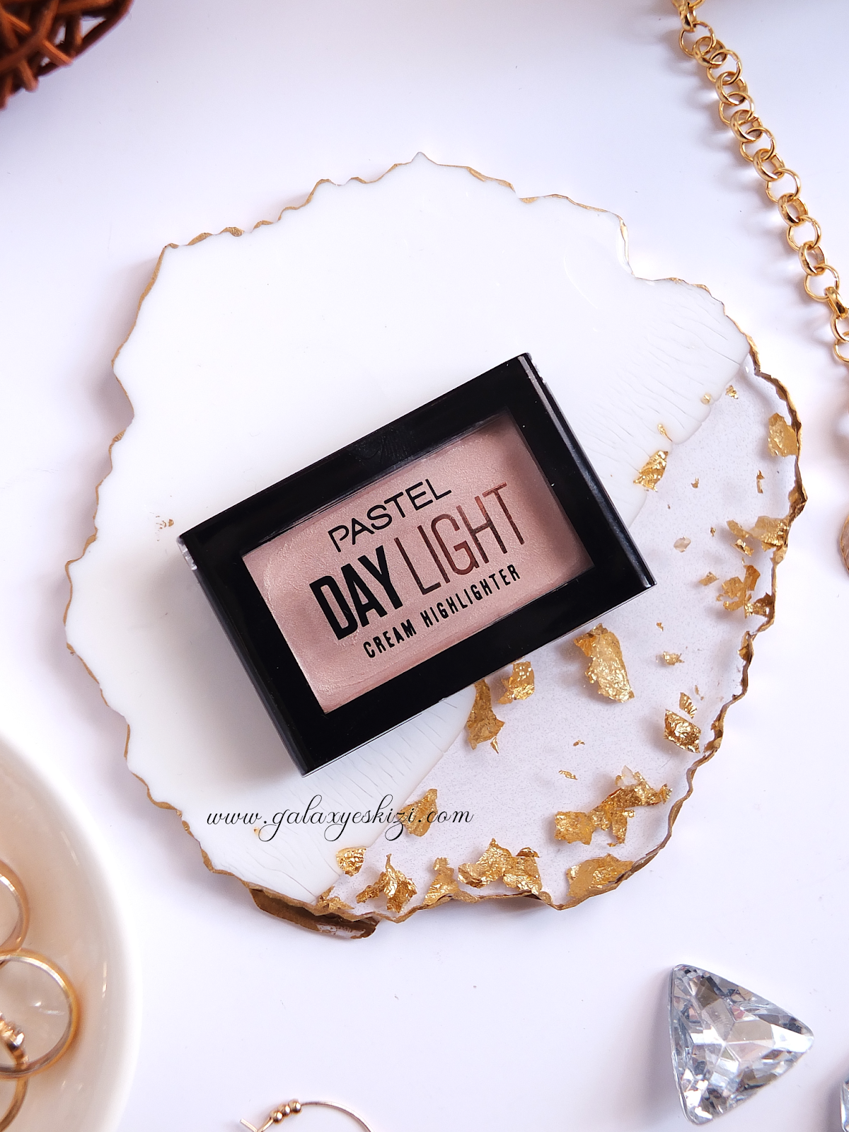 Pastel Daylight Krem Highlighter11 İnceleme Galaxyeskizi Moda Dünyası