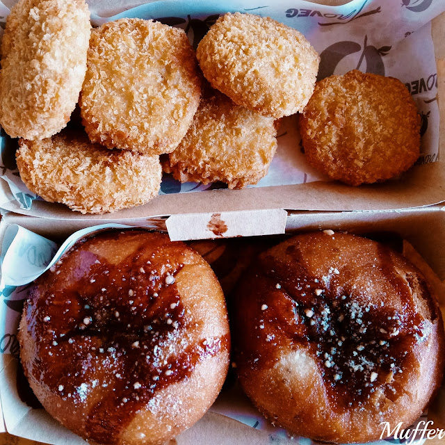 Tao Veg - Fake Chicken Nuggets & Bao Donut