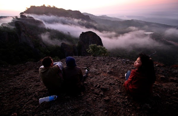 5 Gunung Ini Cocok untuk Pendaki Pemula