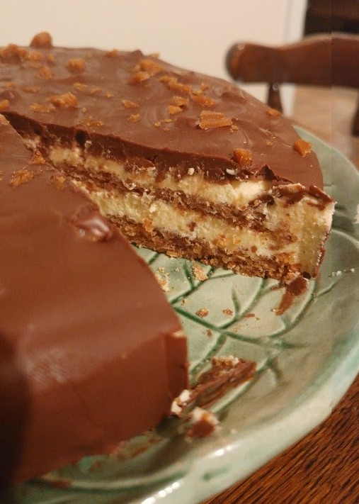 Sweetie Pie Bakes Stuff: &amp;quot;Ikea Daim Cake&amp;quot;: Chocolate, Caramel, and ...