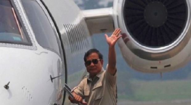 Harus Diselidiki Siapa yang Sebarkan Manifest Penerbangan Prabowo
