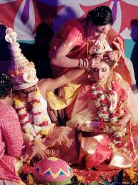 Why are wedding rituals celebrated?hindu wedding rituals step by step, south indian wedding rituals step by step, post marriage rituals, hindu pre wedding rituals, marriage ceremony, or wedding ceremony, north indian wedding rituals, modern indian wedding traditions, wedding ceremony meaning,