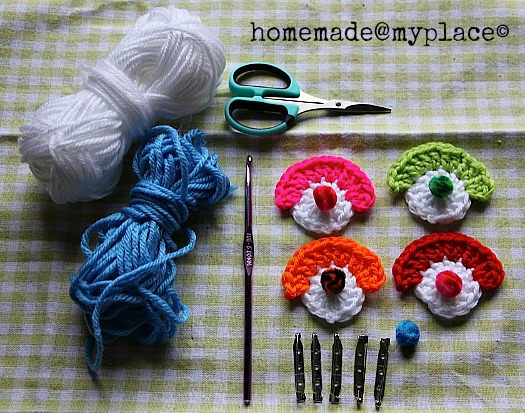 Crochet Yarn Clown with button eyes and outfit - Homemade 15