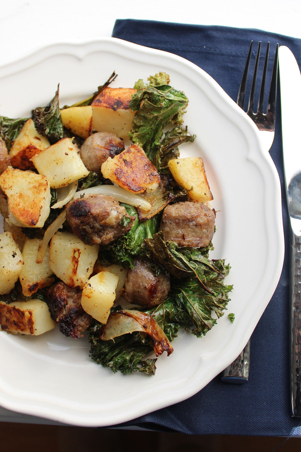 Roasted Sausage, Potatoes and Kale Han Can Cook