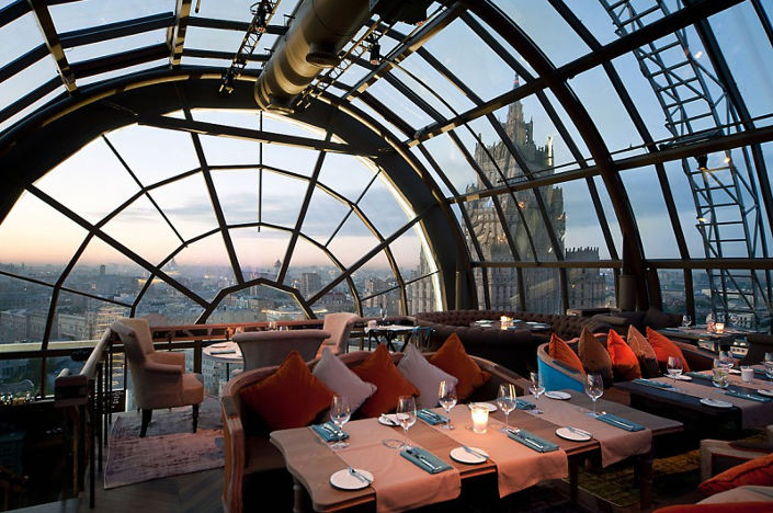 Passion For Luxury : 10 of the World’s Most Romantic Restaurants