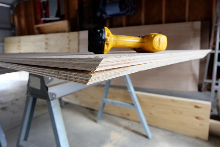 cutting plywood edges at 45 degree angles