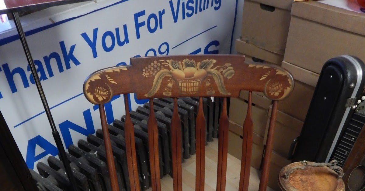 13909 Antiques Vintage Hitchcock Arrowback Rocker in Harvest Stain