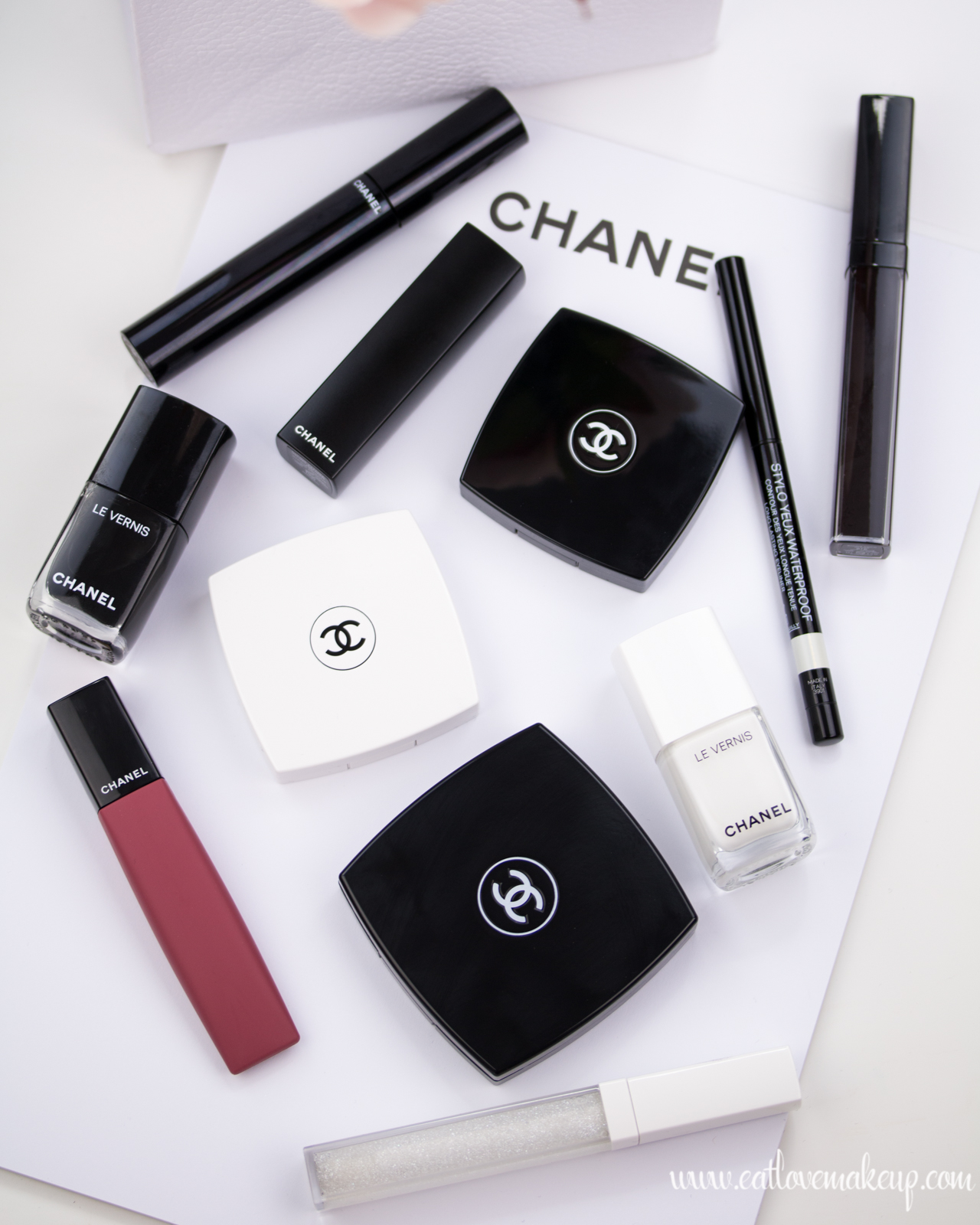 Chanel Noir et Blanc de Chanel (Fall-Winter 2019 Collection) Part 1  Eat  Love Make up - блог за козметика, грим, красота и вкусни неща :)