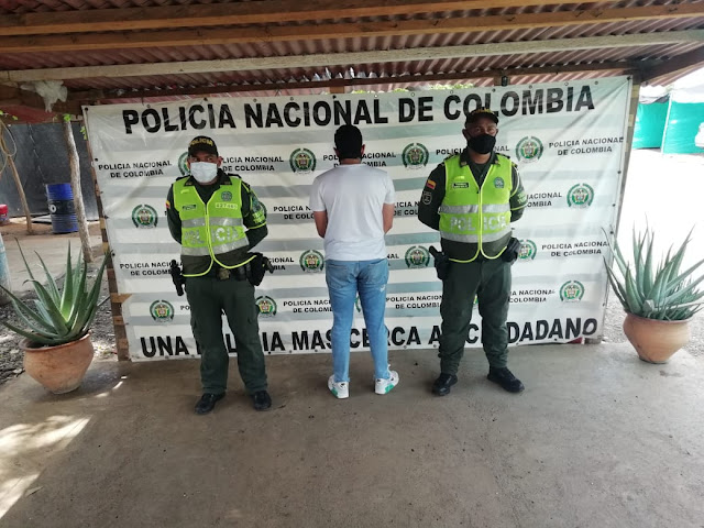 https://www.notasrosas.com/En vías de La Guajira, y en sendos operativos, son detenidos por documentación falsa