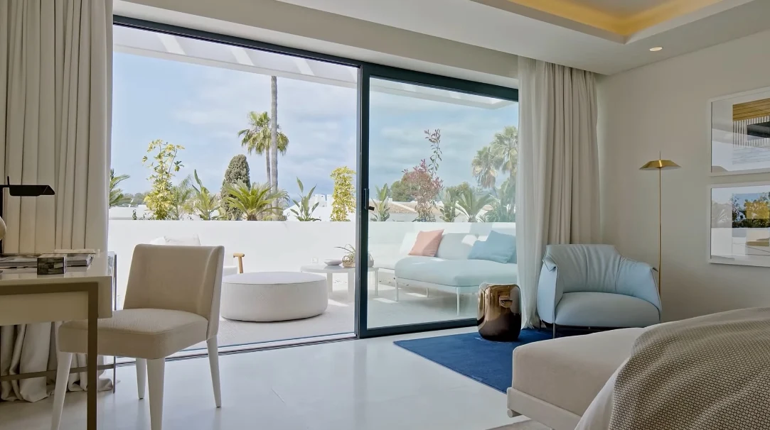 35 Interior Design Photos vs. Villa Aloha 151 Nueva Andalucia, Spain Tour