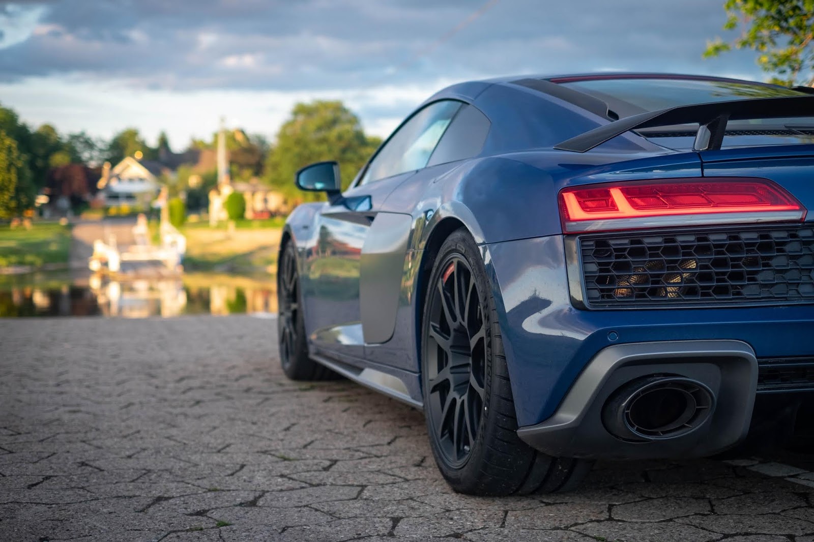 Ein Ganz Heisser Feger Audi R8 V10 Performance Quattro Mit 620 Ps