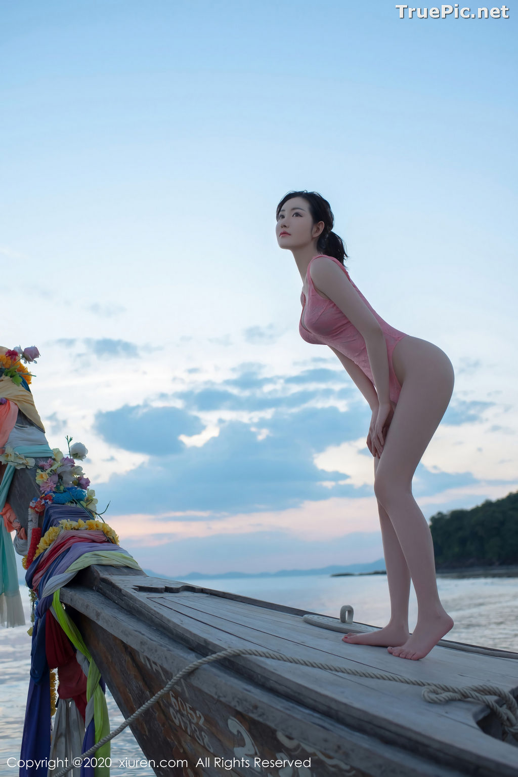 Image XIUREN No.2340 - Chinese Model Shen Mengyao (沈梦瑶) - Sexy Pink Monokini on the Beach - TruePic.net - Picture-11