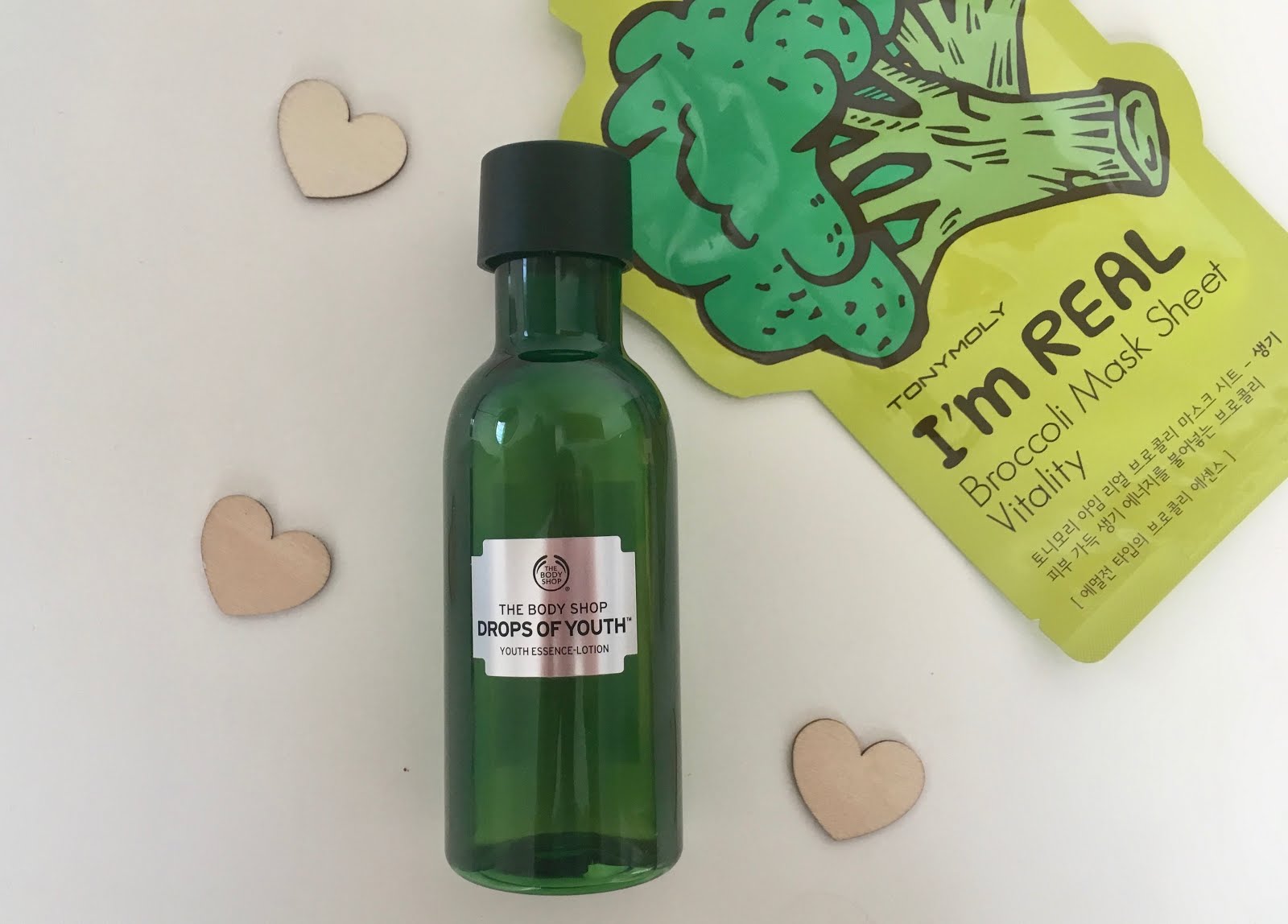 Why We Should All Be Using Essence Glow On Why We Should All Be Using Essence Glow On