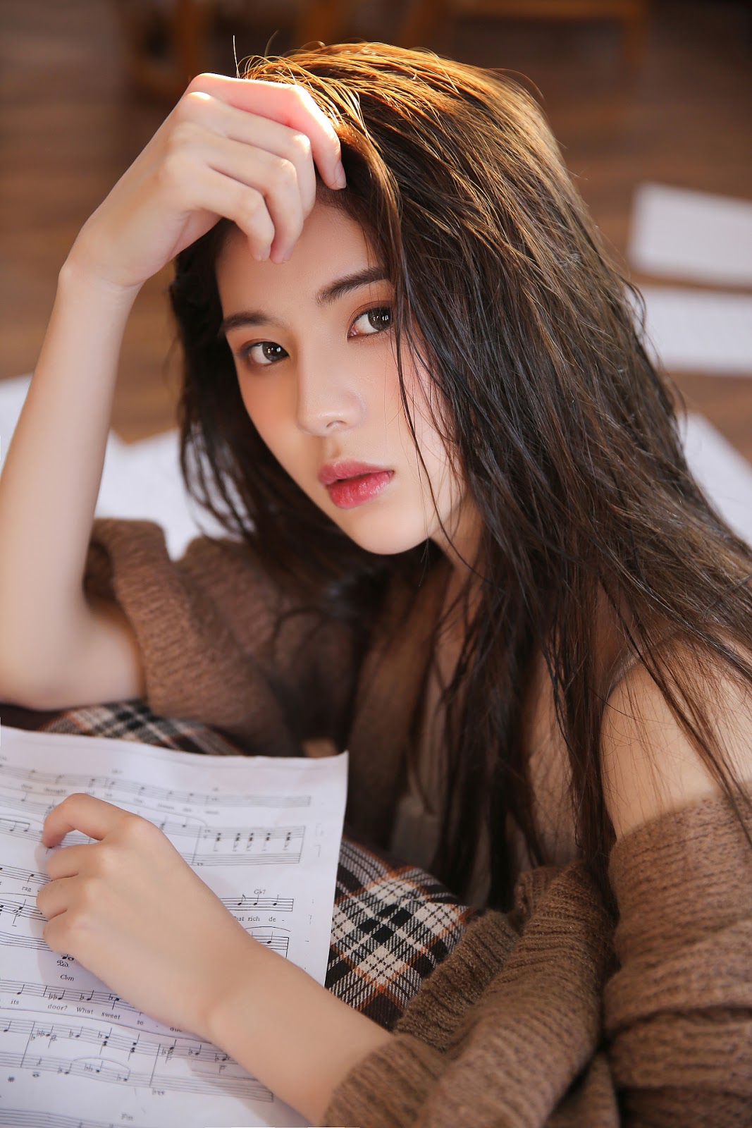 Chinese model - The beautiful musician girl - Pic 5