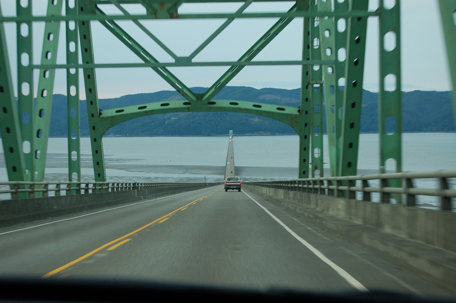 The Tovar Times: The Astoria Bridge