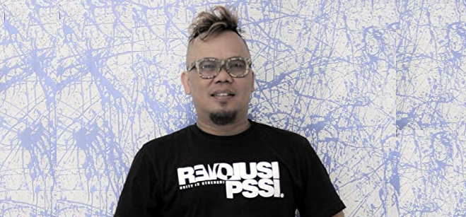 Agus Rahmat atau yang biasa disapa Gus Dul adalah salah satu Bobotoh fanatik Maung Bandung  Profil Gus Dul - Bobotoh Persib yang Unik dengan Rambut Mohawk Warna-warni