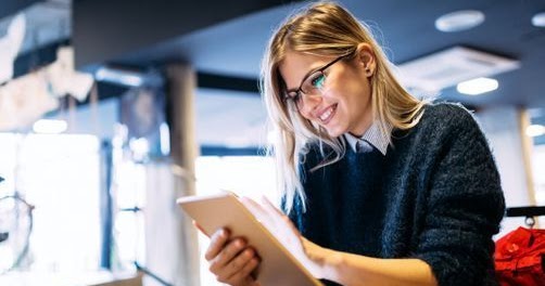 Contoh Soal Mengomentari Unsur Intrinsik Karya Sastra Ujian Nasional Smp Mts 2019 2020