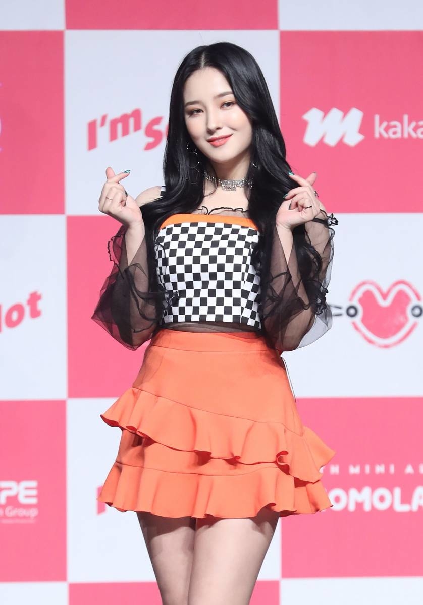 clip nancy lộ ngực 15