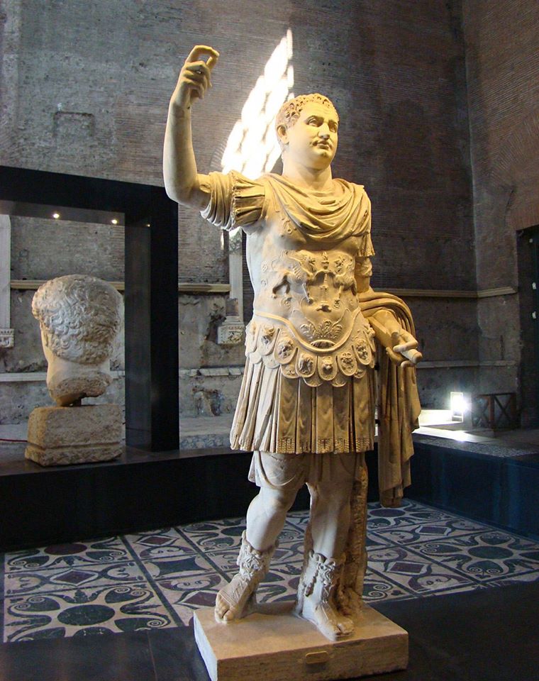 Augusto Semblanza de Tito