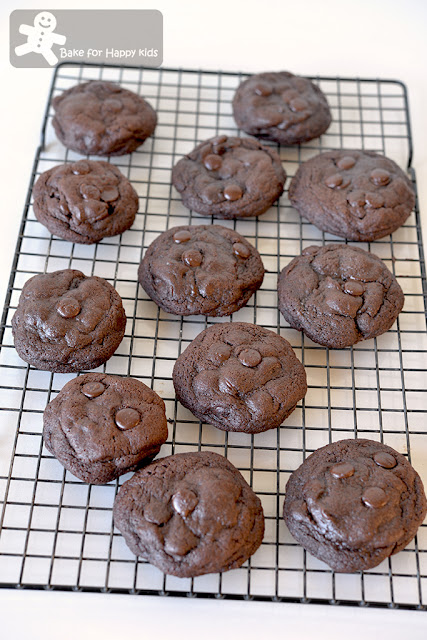 ultimate fudgy double chocolate chip cookies