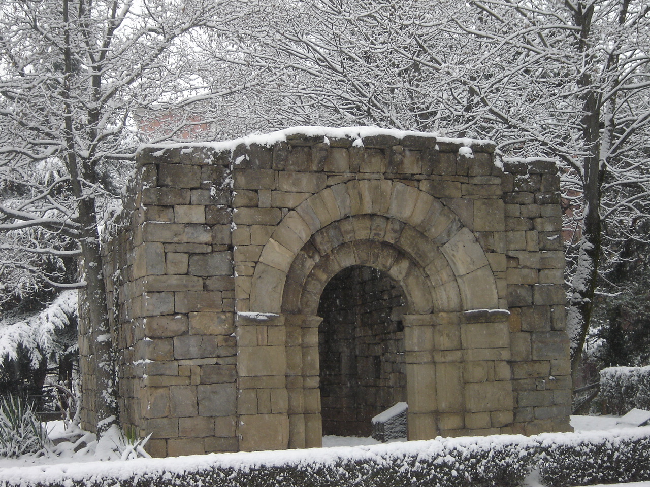 Foto de Ermita de Sarsa (S.XI) en Puente la Reina de Jaca, Huesca