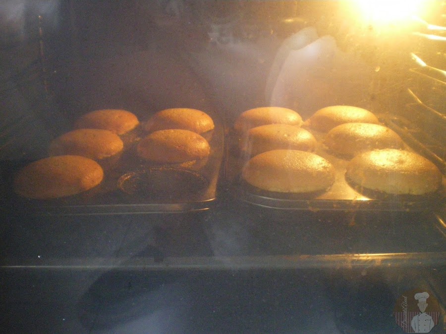 Small Cherry Bakewell. Horneado