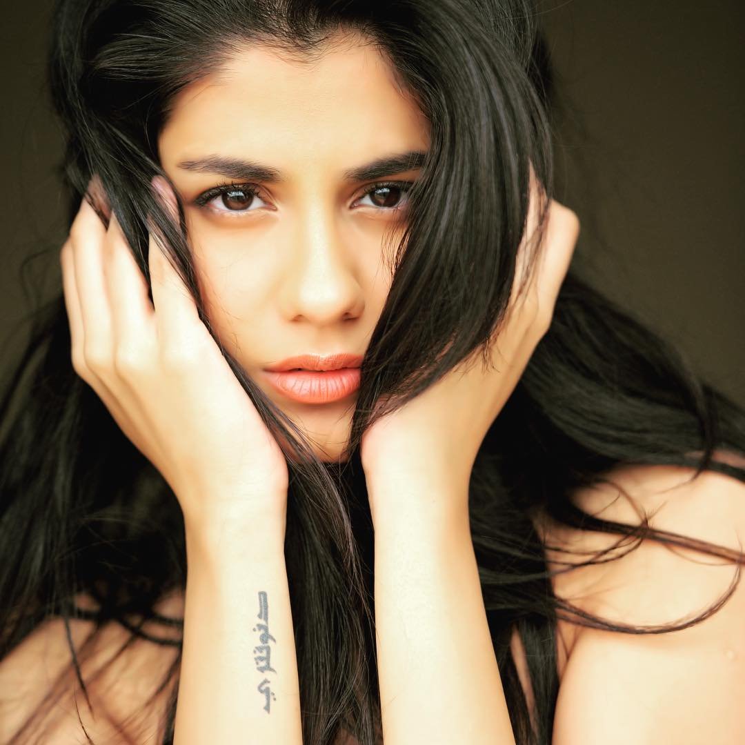 Amazon Prime Video Ad Cast Actress photos