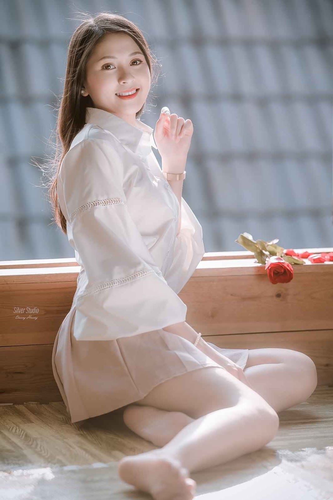 Vietnamese beautiful model - The beauty nearby windows - Pic 2