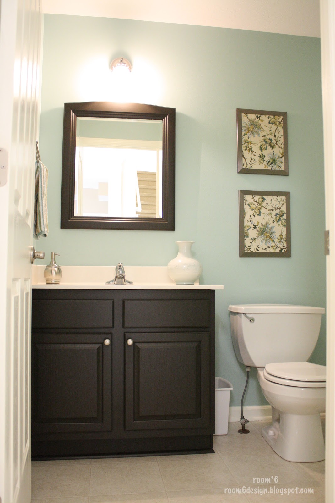 room*6: The Powder Room is FINISHED!