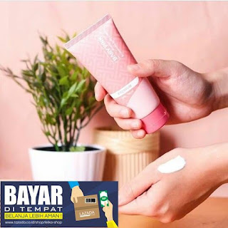 https://c.lazada.co.id/t/c.29Nu?url=https%3A%2F%2Fwww.lazada.co.id%2Fproducts%2Fglowing-body-withening-lotion-i976416357-s1470796221.html&