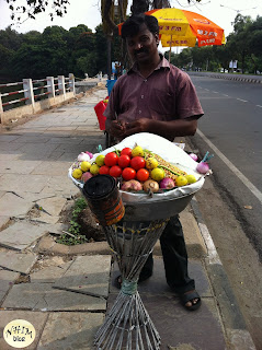 Nhím Blog Một người bán hàng rong NhimBlog Ban Hang Rong
