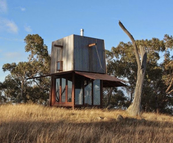 Original and lightweight structures for camping comfortably