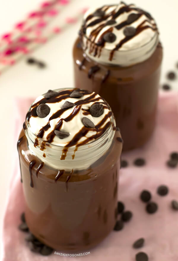 Healthy And Delicious Chocolate Milkshake (Sugar-Free) | DanceofStoves.com #DanceofStoves Healthy And Delicious Chocolate Milkshake (Sugar-Free) | DanceofStoves.com #DanceofStoves