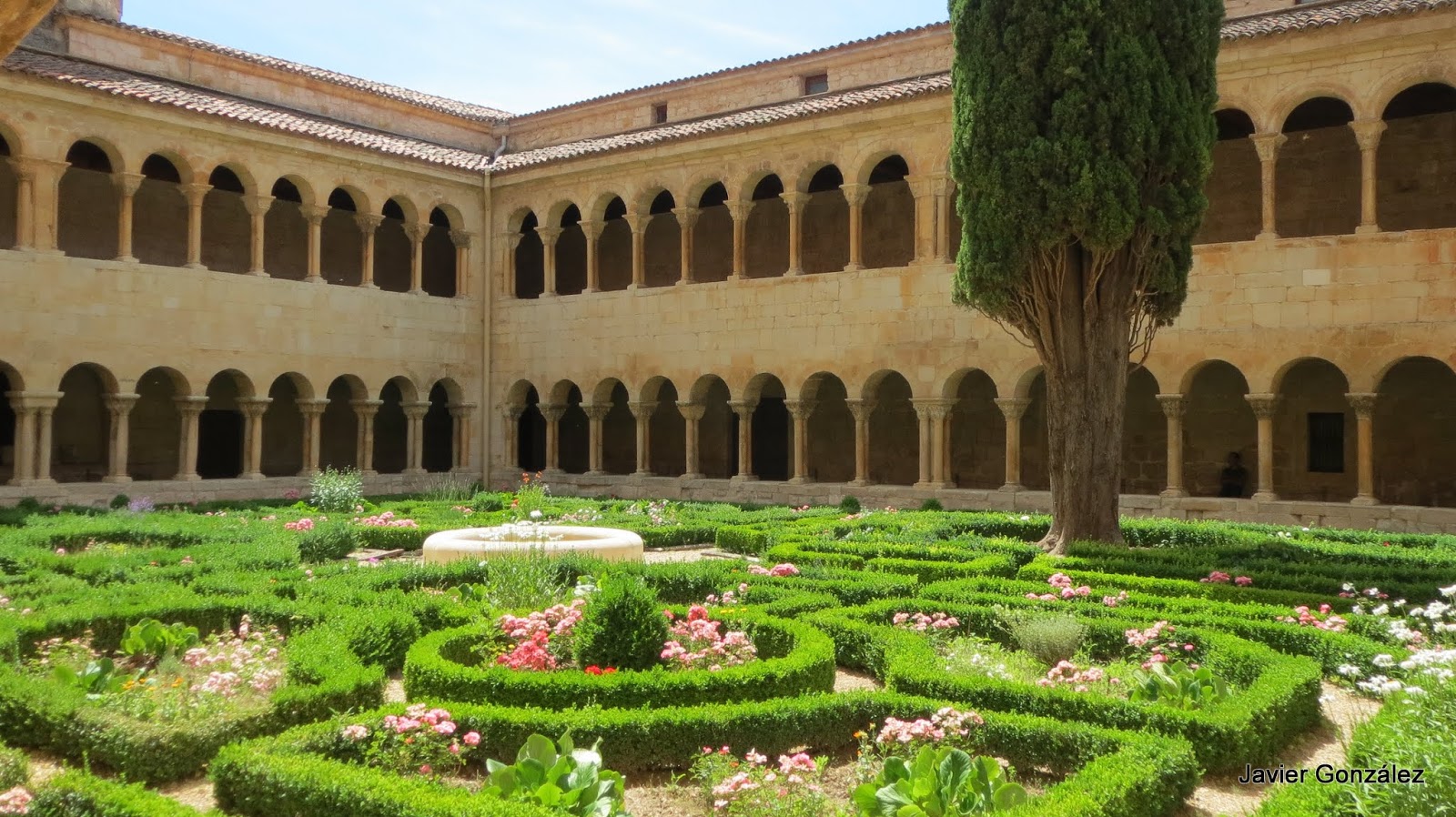 Las imágenes que yo veo: Burgos. Claustro románico de ...