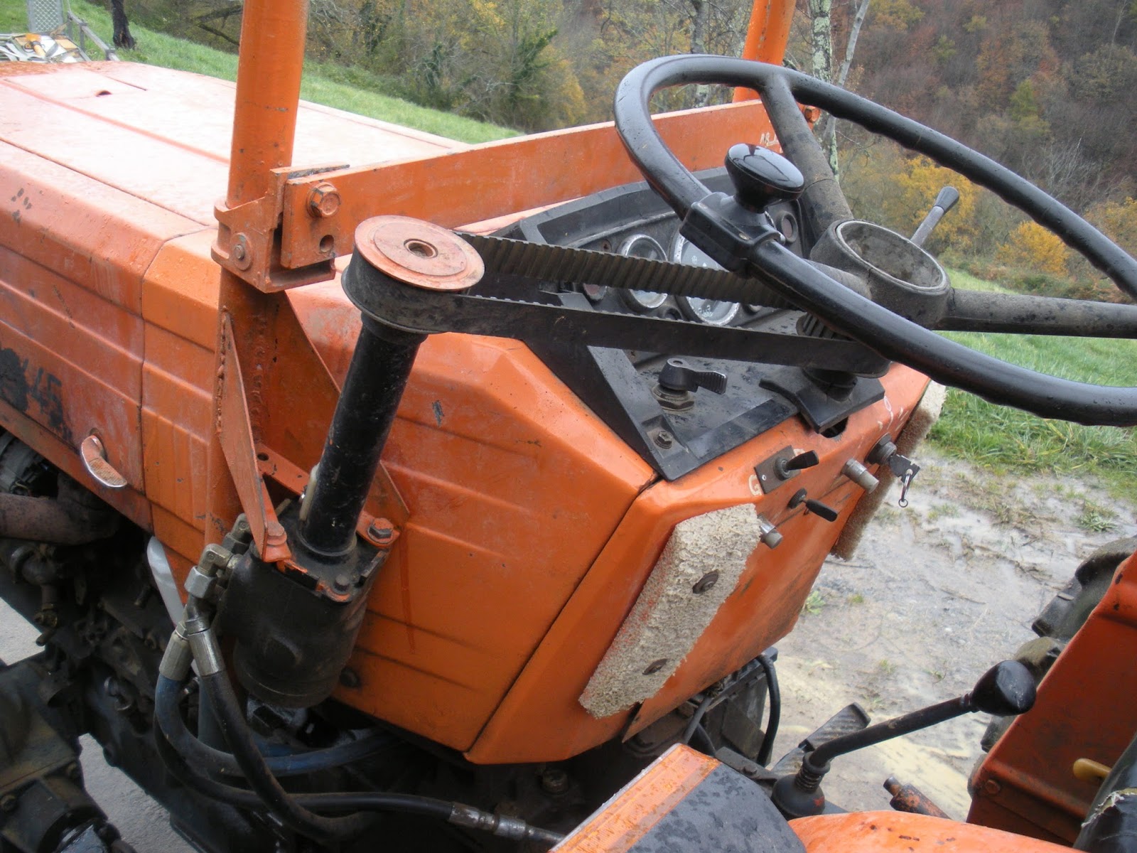Más que Máquinas Agrícolas SISTEMAS DE DIRECCIÓN EN EL TRACTOR AGRÍCOLA