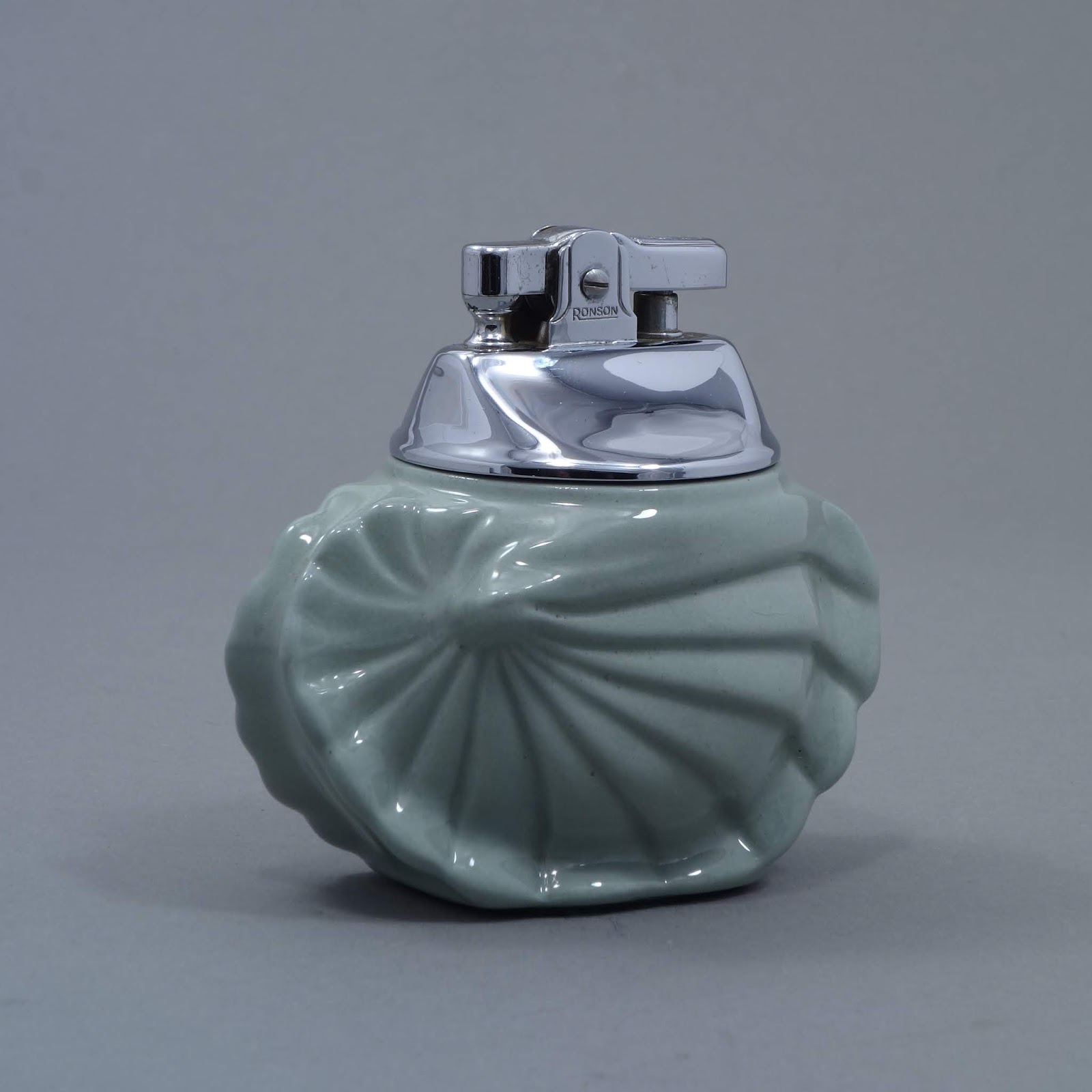 Table lighters collectors' guide