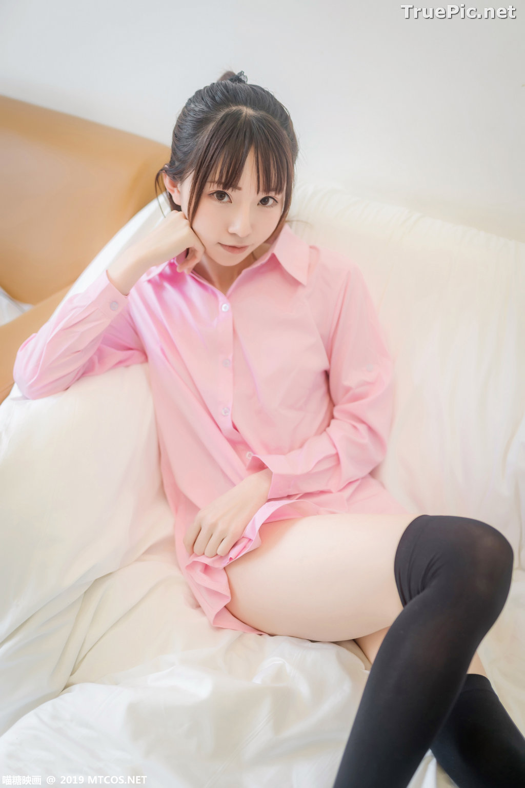 Image [MTCos] 喵糖映画 Vol.022 – Chinese Model – Pink Shirt and Black Stockings - TruePic.net - Picture-36