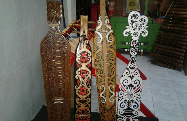 Alat Musik Sape Berasal Dari Daerah - Berbagai Alat