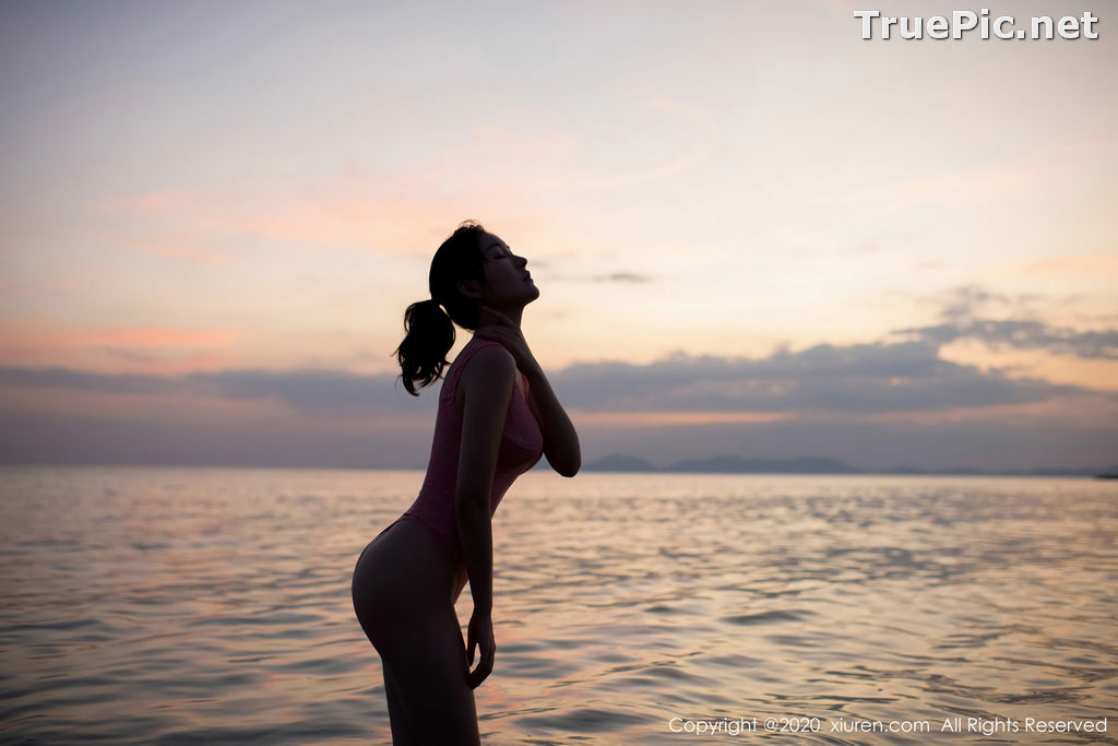Image XIUREN No.2340 - Chinese Model Shen Mengyao (沈梦瑶) - Sexy Pink Monokini on the Beach - TruePic.net - Picture-64