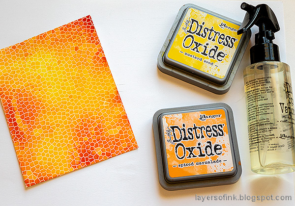 Layers of ink - Shiny Autumn Card Tutorial by Anna-Karin Evaldsson. Ink with Distress Ink.