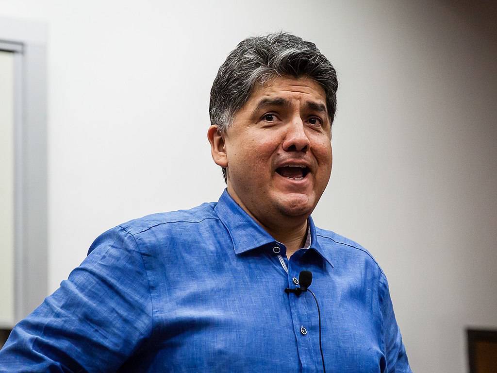 heretic-rebel-a-thing-to-flout-sherman-alexie-ponders-love-and-poses
