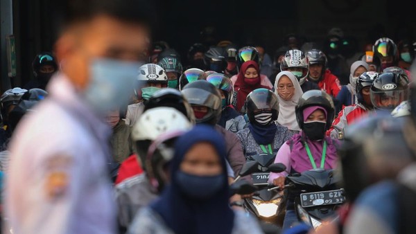 Pemerintah Kelabakan Pengangguran di RI Tembus 9,7 Juta Orang Pemerintah Kelabakan Pengangguran di RI Tembus 9,7 Juta Orang